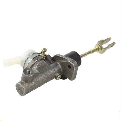 Mobil Fitting Yuejin 1605Y001A0L08 Clutch Master Cylinder untuk Model NJ1038 Truck Parts